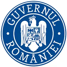 un bărbat stând pe un scaun purtând o jachetă verde